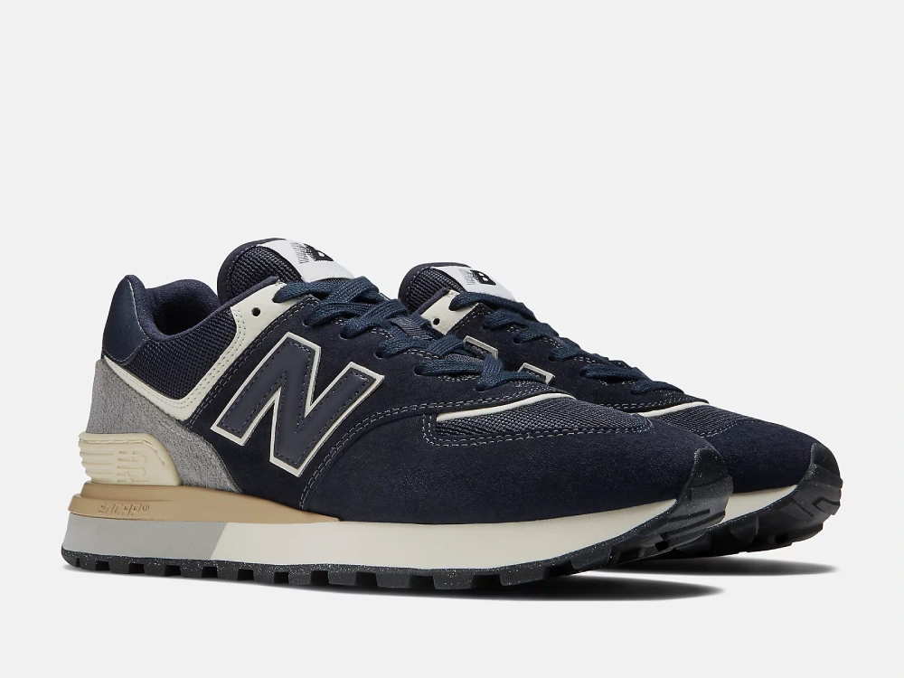 where are New Balance 574s made